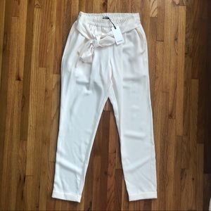 Cream Front Tie Trousers || RO&DE